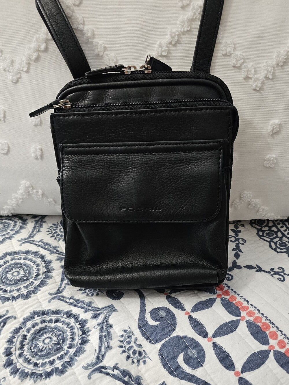 FINAL..Fossil Black Leather Crossbody